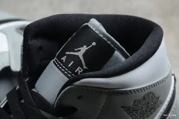 1st Kicks Light Jordan 1 AIR Grey Smoke 554724-092 Mid 0625